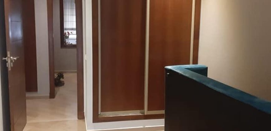 Appt princesses à louer (vide) sup 178 m² 3 ch 3 sdb