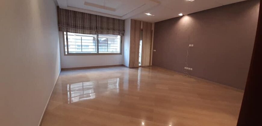Appt princesses à louer (vide) sup 178 m² 3 ch 3 sdb