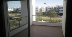 appartement à louer vide à bouskoura 3 ch g Terrasse