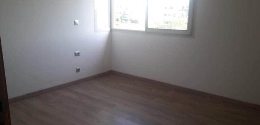 appartement à louer vide à bouskoura 3 ch g Terrasse