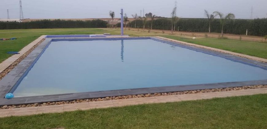benslimane  villa ferme a vendre a sup 11100 M 4 CH
