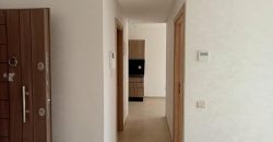 studio neuf à louer vide quartier les hôpitaux 52m²