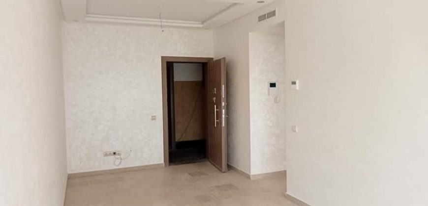 studio neuf à louer vide quartier les hôpitaux 52m²