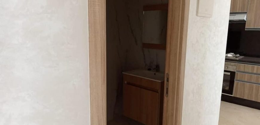 studio neuf à louer vide quartier les hôpitaux 52m²
