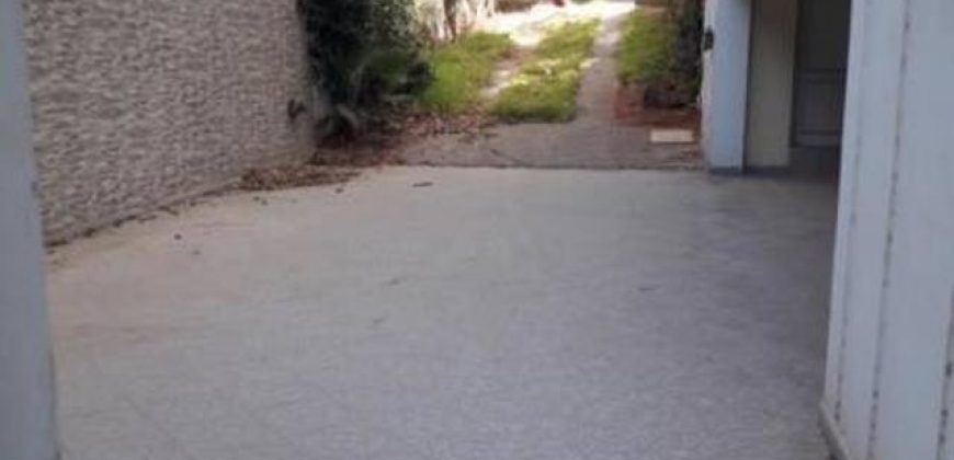 CALIFORNIE  –VILLA A LOUER VIDE 1000 M 4 CH