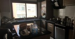 bourgogne — Immeuble a vendre 4 appt 4 rideaux magasin