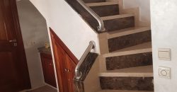 bourgogne — Immeuble a vendre 4 appt 4 rideaux magasin