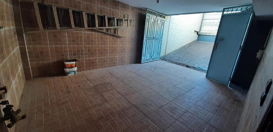 NEARSHORE  VILLA VENDRE A 250 M DE TERRAIN SUR 3 NIVEAUX