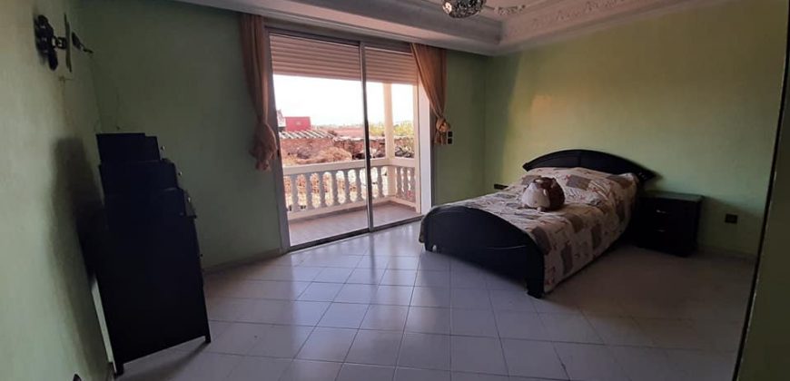 NEARSHORE  VILLA VENDRE A 250 M DE TERRAIN SUR 3 NIVEAUX