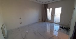 had Soualem –villa a vendre sup 200m de terrain de 2 niveaux