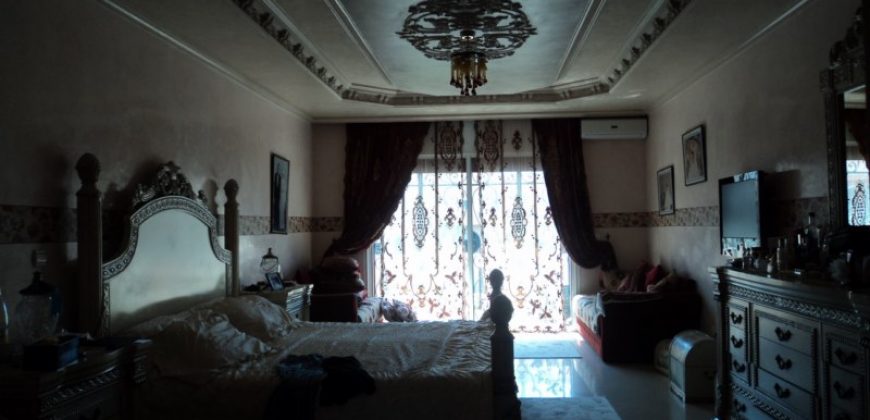 ISLANE VILLA A VENDRE A 300 M 5CH