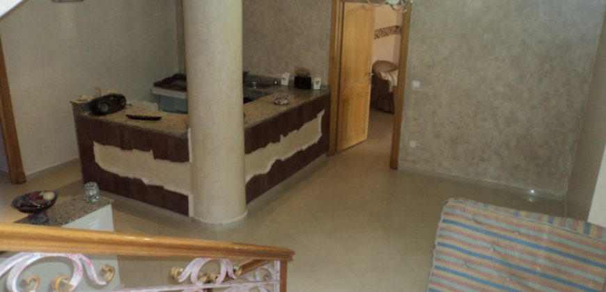 ISLANE VILLA A VENDRE A 300 M 5CH