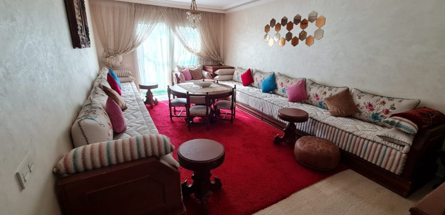 Appt a louer meuble a 2 mars a cote ecole la residence