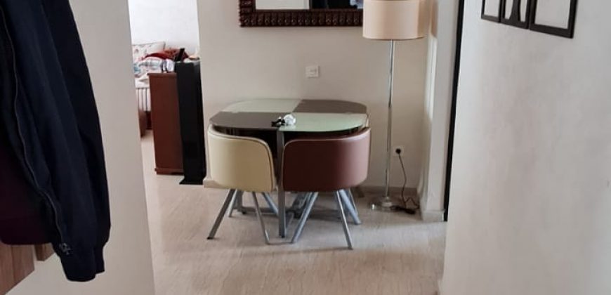 Appt a louer meuble a 2 mars a cote ecole la residence
