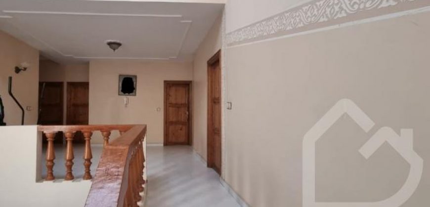 LAIMOUNE  VILLA  1 PRÉS CFC À VENDRE À CASABLANCA de 313 M² | 6 Chambres | 5 SDB