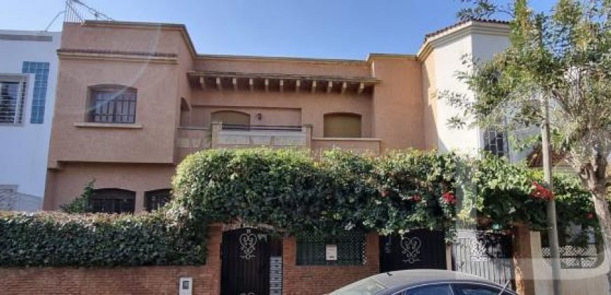 LAIMOUNE  VILLA  1 PRÉS CFC À VENDRE À CASABLANCA de 313 M² | 6 Chambres | 5 SDB