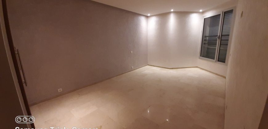 BEAUSEJOUR -appt louer vide a beausejour residence standing