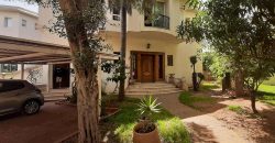 californie   villa a vendre a sup 425 M 3 niveaux 4 chambres à l étage
