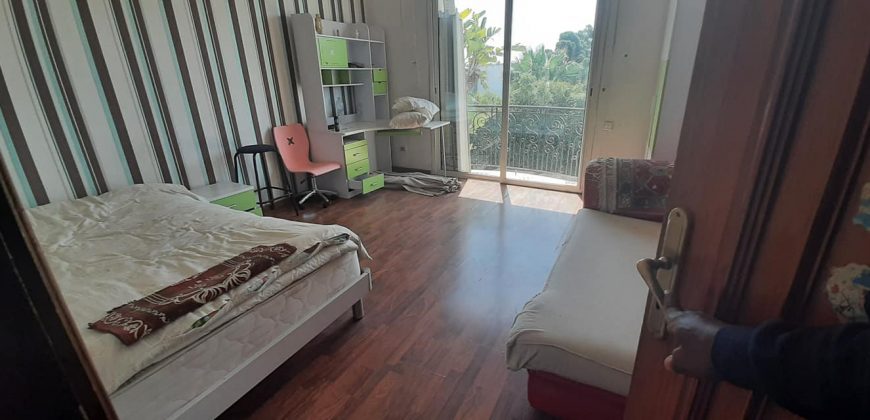 californie   villa a vendre a sup 425 M 3 niveaux 4 chambres à l étage