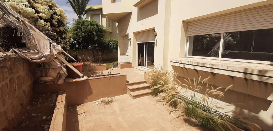 californie   villa a vendre a sup 425 M 3 niveaux 4 chambres à l étage