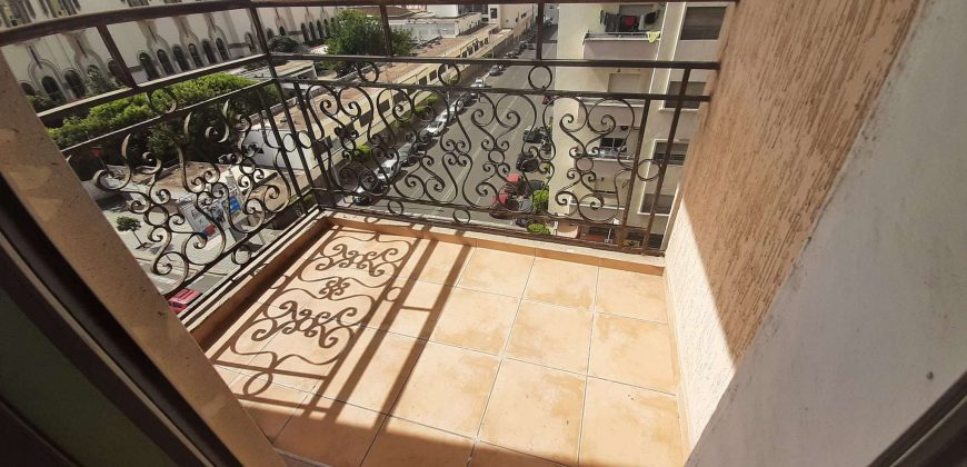 bourgogne — appartement a vendre a cote mosquée Hassan II sup 120 M 3 CH