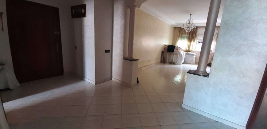 BEAUSEJOUR  -appt a vendre a sup 101 M AU 2 EME ETAGE 3ch