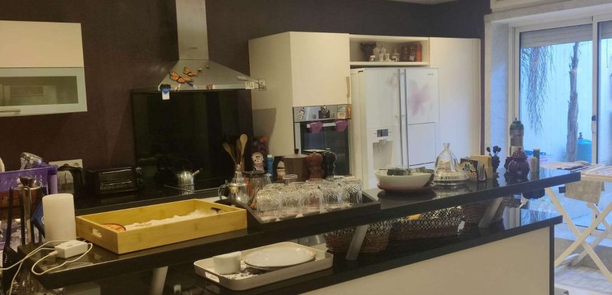 2 MARS APPARTEMENT A VENDRE A  SUP 155M² +32M² TERRASSE