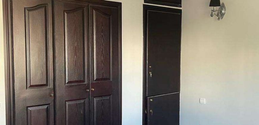 Appt 87m² californie -de 3 pièces sup de 87m² et une cuisine bien équipée