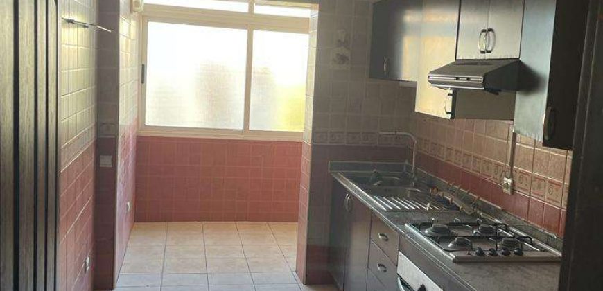 Appt 87m² californie -de 3 pièces sup de 87m² et une cuisine bien équipée
