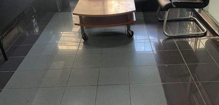 Magasin a vendre a brahim nakhai maarif extension sup 156m titré 100 et 56 sp a 25000 dhs