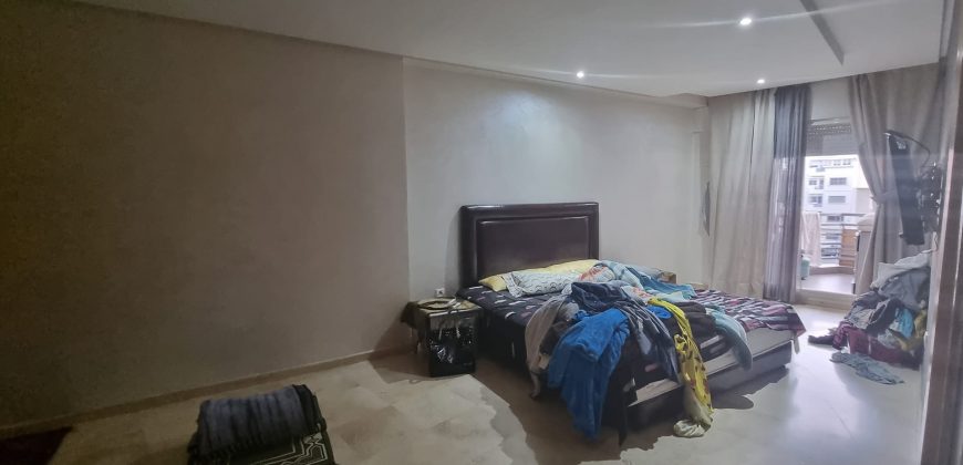 maarif extension -appt a vendre a  sup 123 M 2 CH  derrière piscine mohammed V