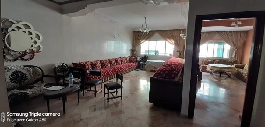 2 mars -appartement a vendre a  SUP 157 M 3 CH terrasse