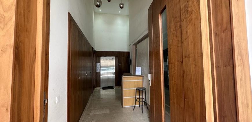 STUDIO LUXUEUX A LOUER MEUBLE a maarif ext 1 CH