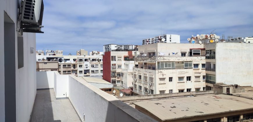 appartement.a louer meublé a maarif extension 58m2 + 24m2 de balcon