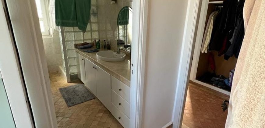 villa à louer à tnaine chtouka de presque un ha (eau puit +Radeej+ courant one)