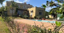 villa à louer à tnaine chtouka de presque un ha (eau puit +Radeej+ courant one)