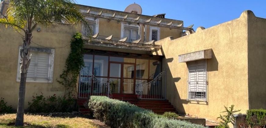 villa à louer à tnaine chtouka de presque un ha (eau puit +Radeej+ courant one)