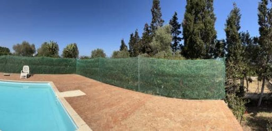 villa à louer à tnaine chtouka de presque un ha (eau puit +Radeej+ courant one)