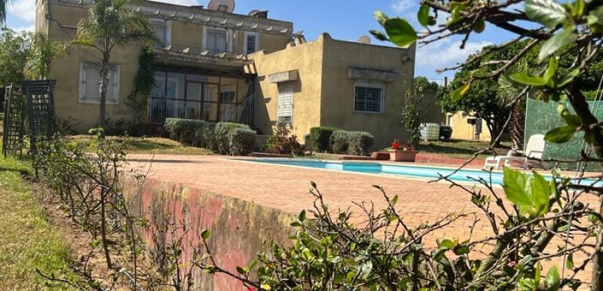 villa à louer à tnaine chtouka de presque un ha (eau puit +Radeej+ courant one)