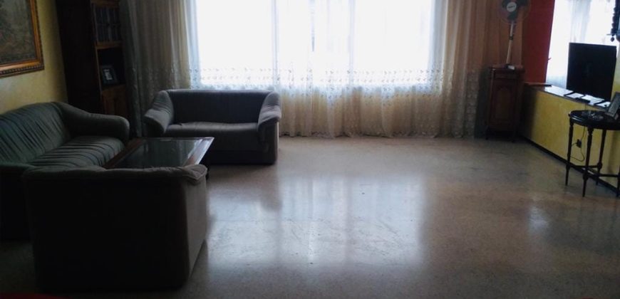 Les hopitaux  appartement a vendre sup 235m 3 CH a 185 millions a cote Marjane