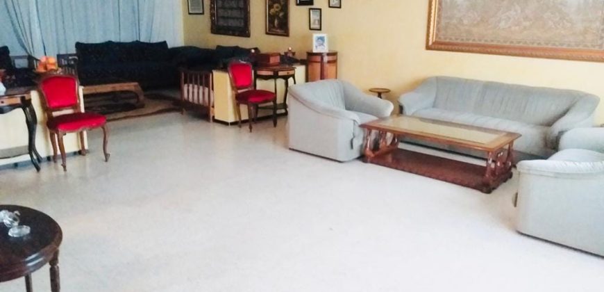 Les hopitaux  appartement a vendre sup 235m 3 CH a 185 millions a cote Marjane