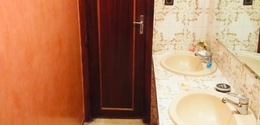 Les hopitaux  appartement a vendre sup 235m 3 CH a 185 millions a cote Marjane