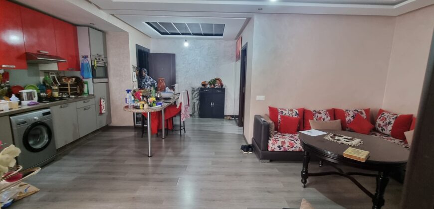 STUDIO A VENDRE MMARIF SUP 69 M DONT TERRASSE 10M