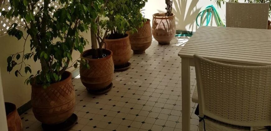 MAARIF EXT — appartement. a vendre derriere clinique Maghreb 148M  62 HAB