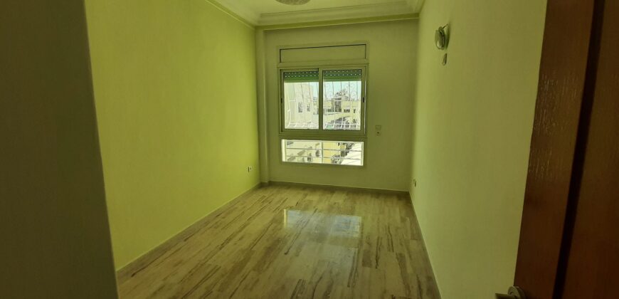 MAARIF EXTENSION — Appartement a vendre   fourat sup 114m 3 chambres