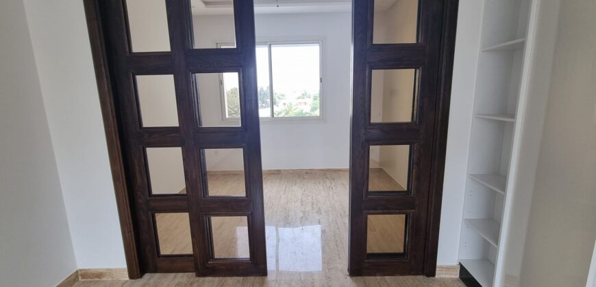 riviera studio a louer vide 1 CH  neuf a 6000 DHS