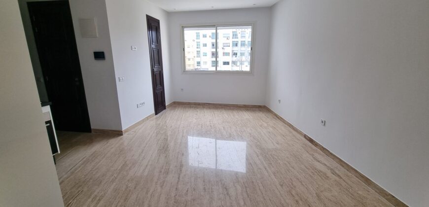 riviera studio a louer vide 1 CH  neuf a 6000 DHS