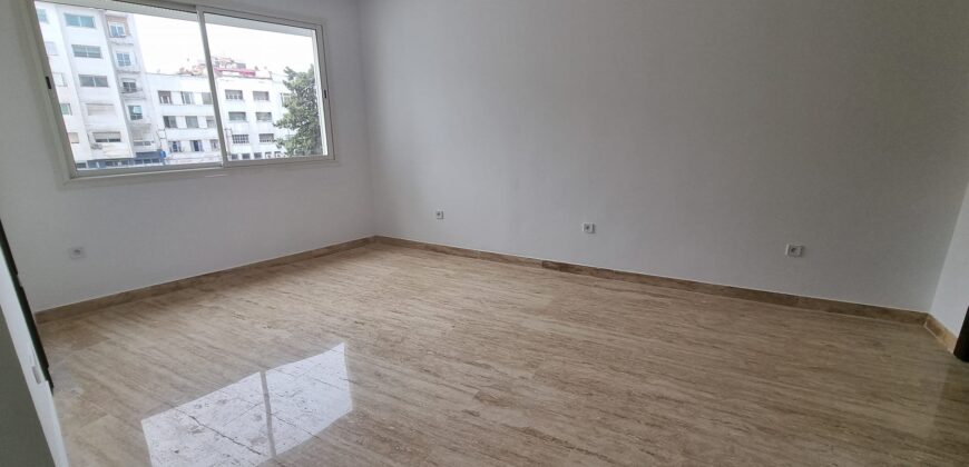riviera studio a louer vide 1 CH  neuf a 6000 DHS